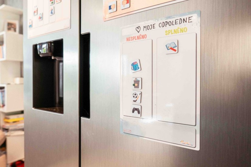 Obrázkové magnetické kalendáře pro školy + kompletní sada magnetek